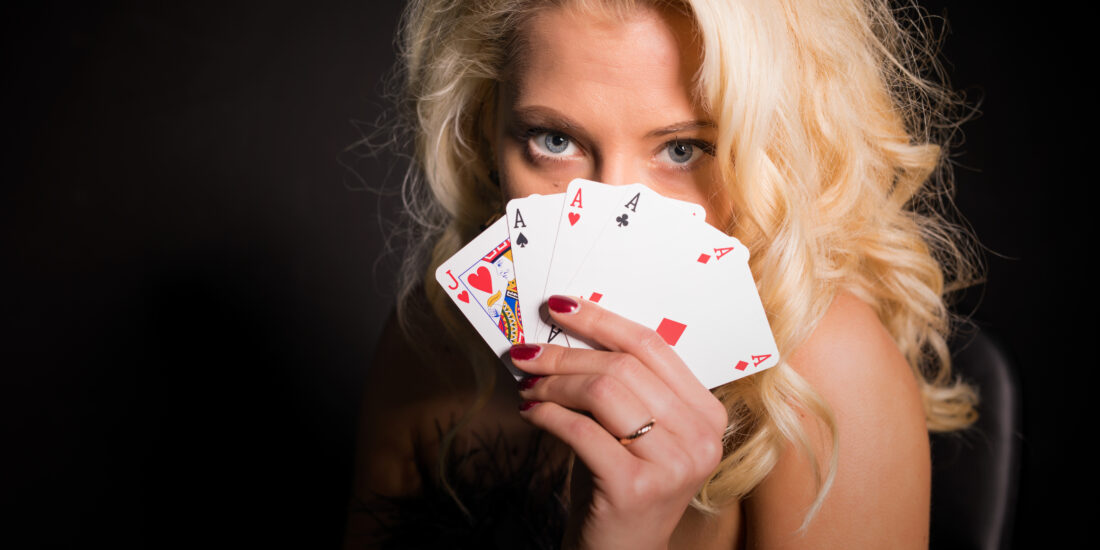 Ženy a hazardné hry: Tieto výhody v kasíne majú