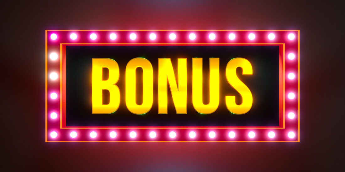 Bonusy v online kasínach: Bonus bez vkladu, bonus za dobitie konta a bonus za spôsob platby
