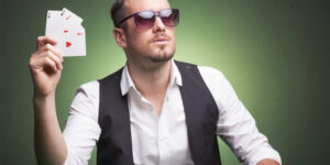 Poker a slnečné okuliare: Prečo ich mnohí hráči nosia? Plusy a mínusy